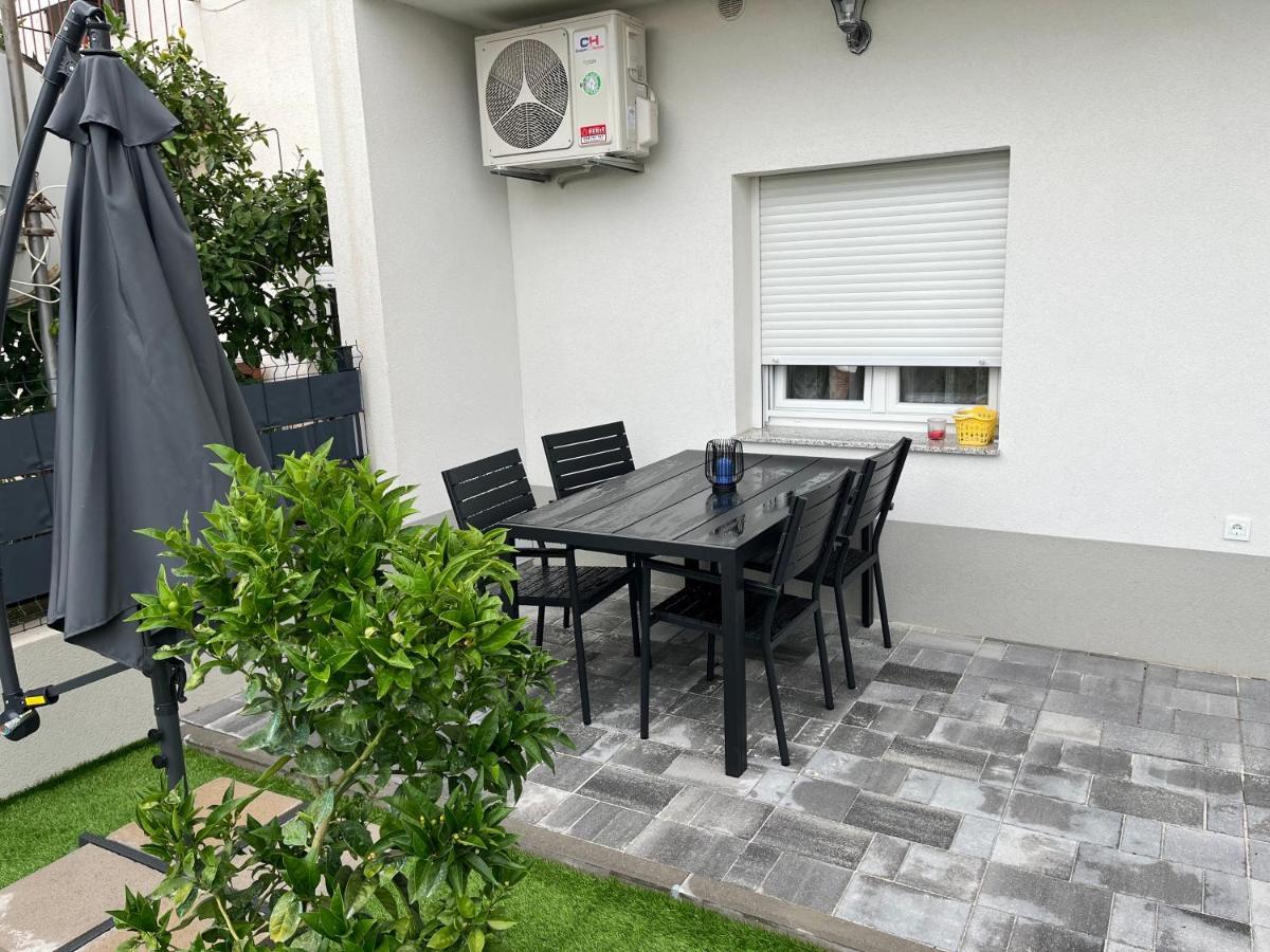 Ante'S Apartment Split Exterior photo